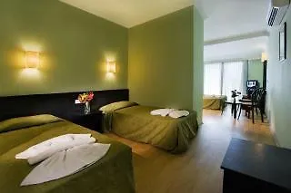 Larissa Park Otel 3*