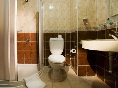 Otel Larissa Park 3*